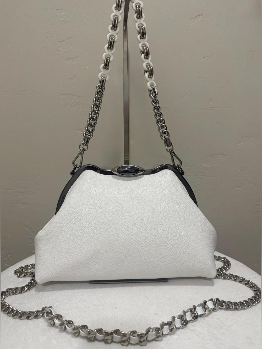 White Pebble Cowhide Handmade Custom Metal Frame Shoulder Bag, With 2 Straps